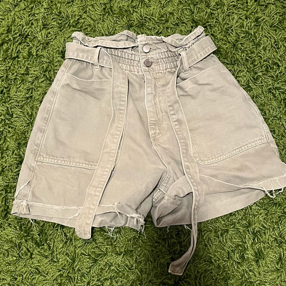 Zara high waisted denim shorts paper bag - Picture 1 of 3